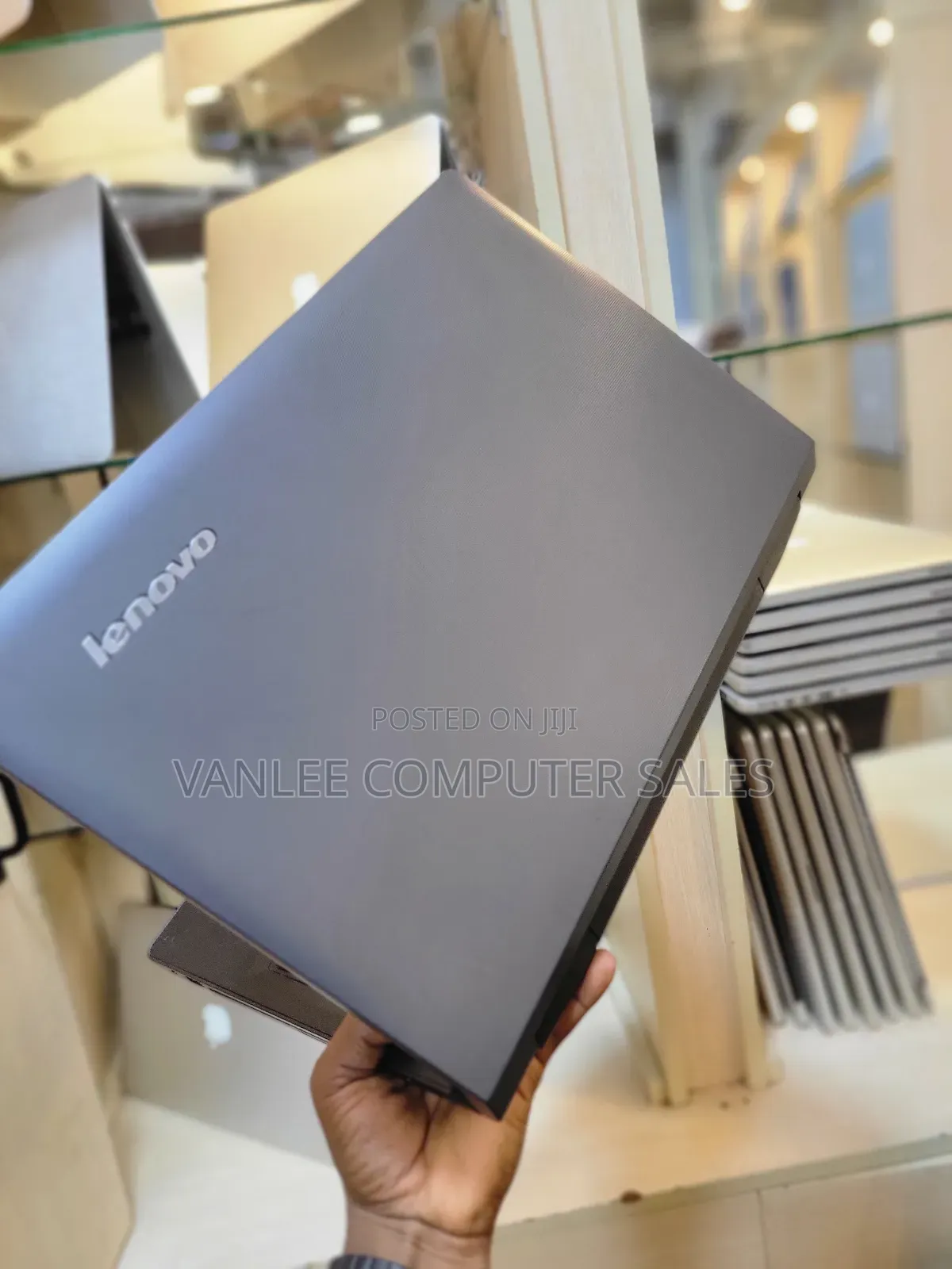 Laptop Lenovo B570 4GB Intel Core i3 HDD+SSD 320GB