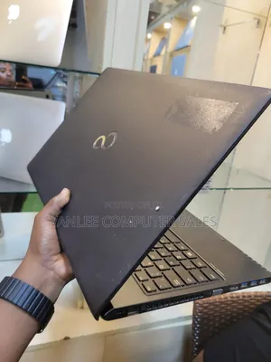 Laptop Fujitsu Lifebook A544 4GB Intel Core i3 HDD 320GB