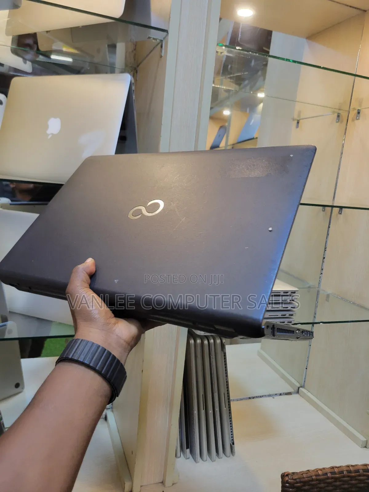 Laptop Fujitsu Lifebook A544 4GB Intel Core i3 HDD 320GB