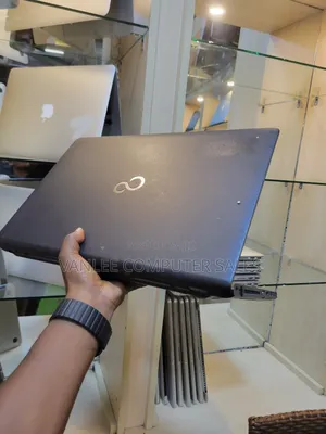 Laptop Fujitsu Lifebook A544 4GB Intel Core i3 HDD 320GB