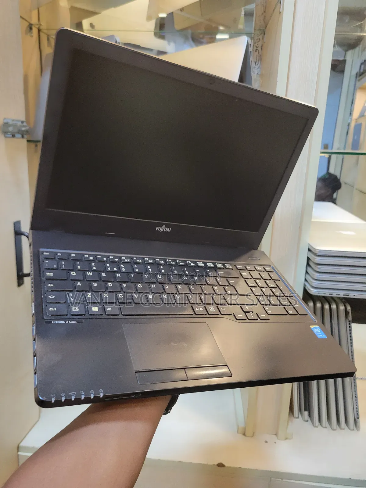 Laptop Fujitsu Lifebook A544 4GB Intel Core i3 HDD 320GB