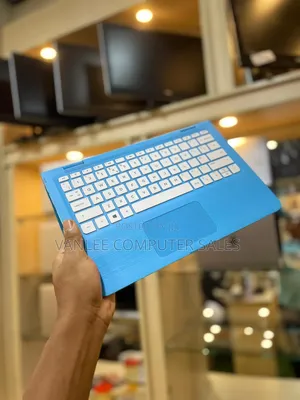 Laptop HP Stream 14 Pro G3 2GB Intel Celeron SSD 40GB