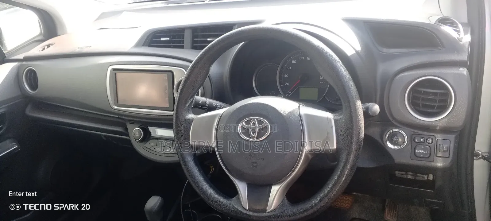 Toyota Vitz 1.0 FWD 3dr 2012 Silver