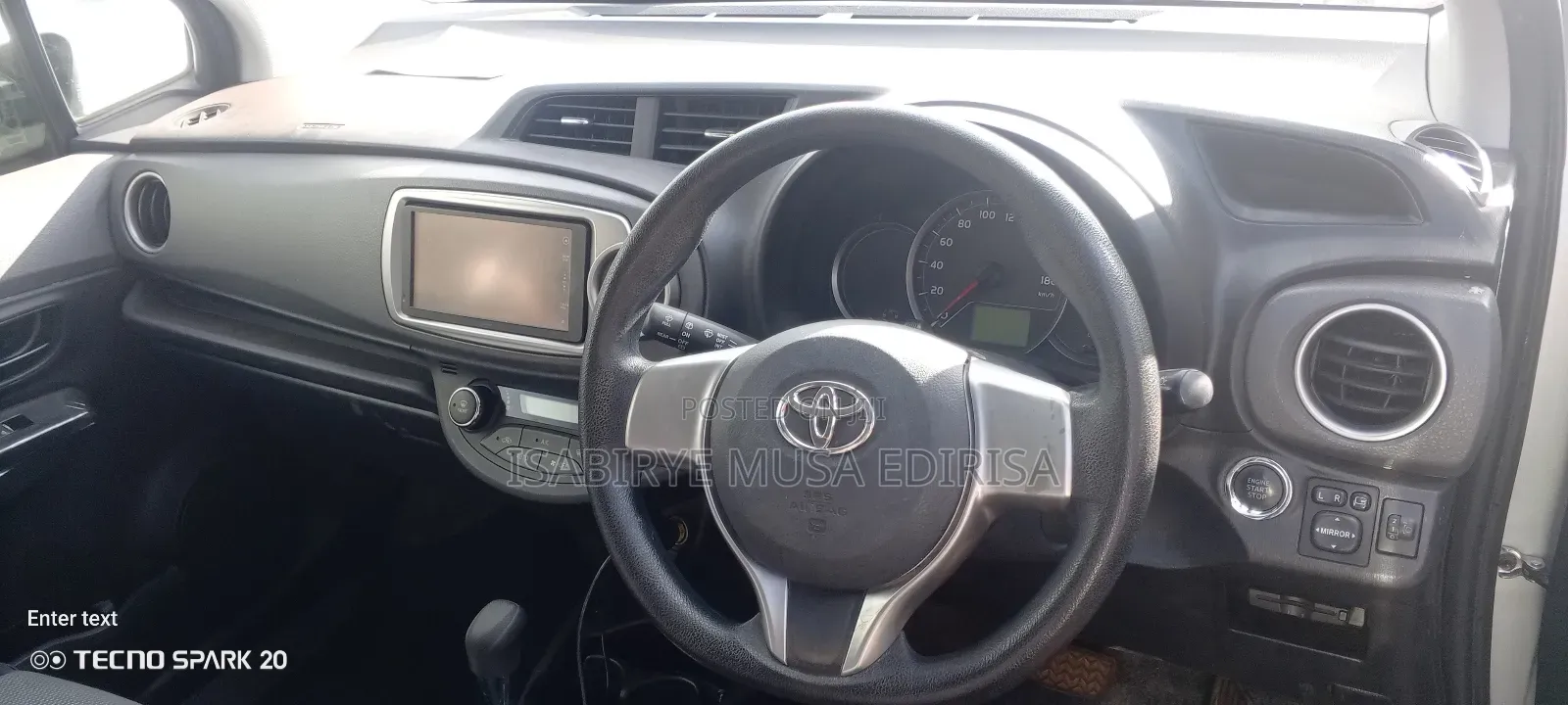 Toyota Vitz 1.0 FWD 3dr 2012 Silver