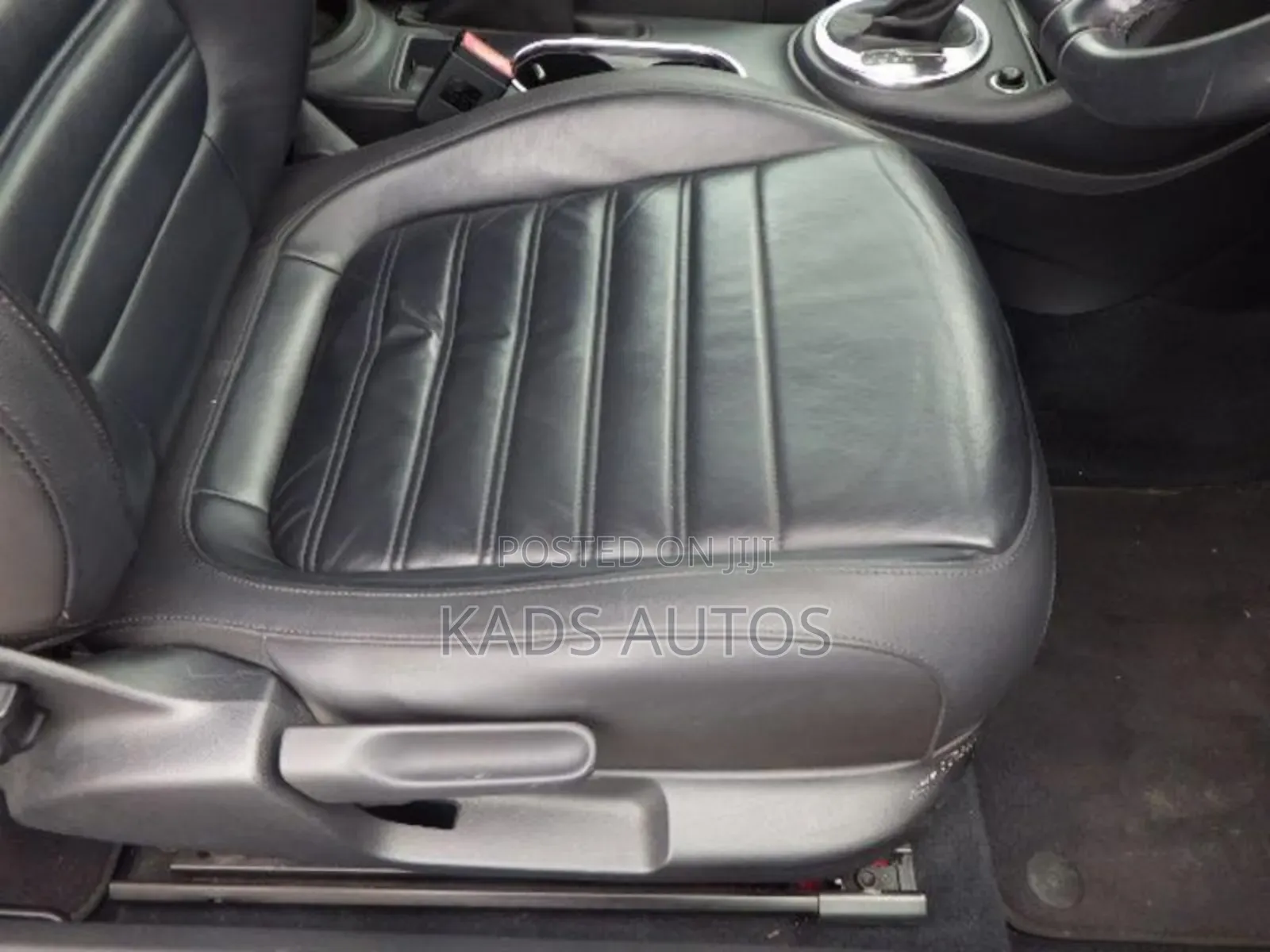 Volkswagen Beetle 2014 Red