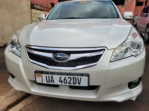 Subaru Legacy 2.5i Sedan CVT 2012 White