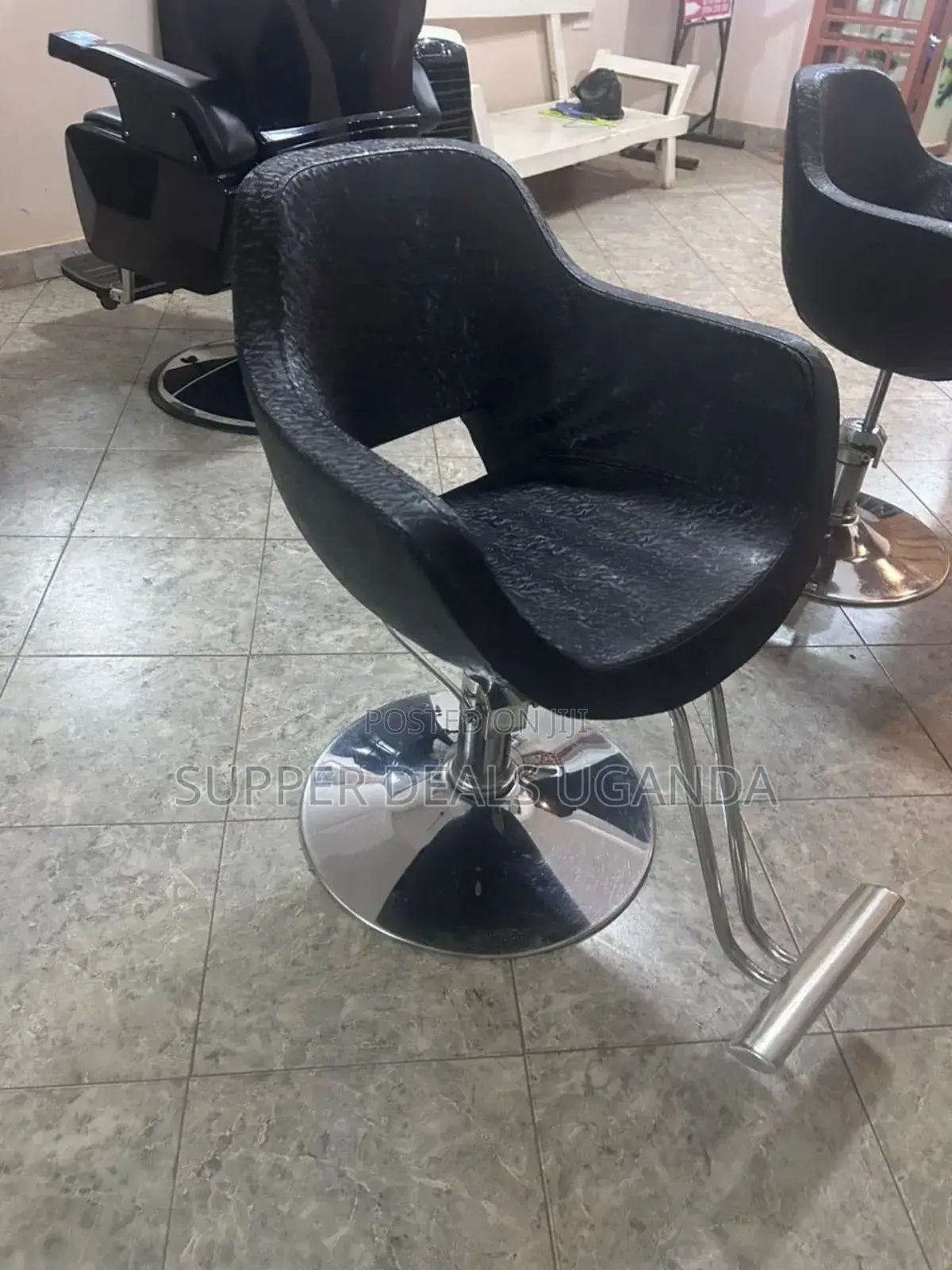 Salon Chairs for Ladies for Sale