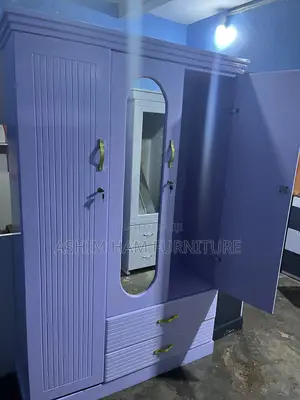 White Wadrope / Closet in Furniture