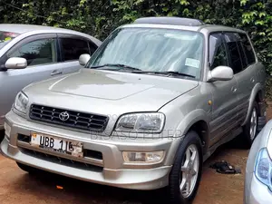 Toyota RAV4 Automatic 2000 Gray