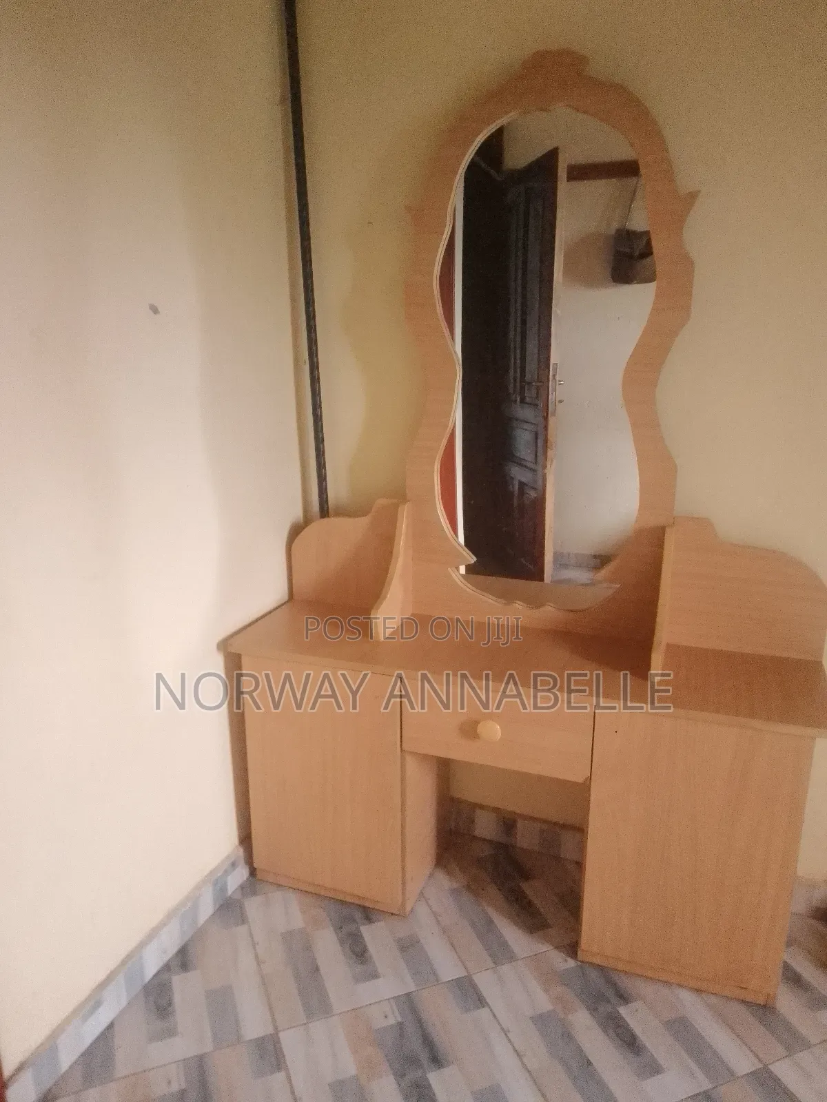 Dressing Mirror