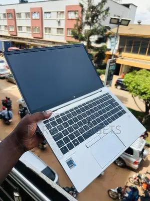 Laptop HP EliteBook 840 G8 8GB Intel Core i7 SSD 256GB