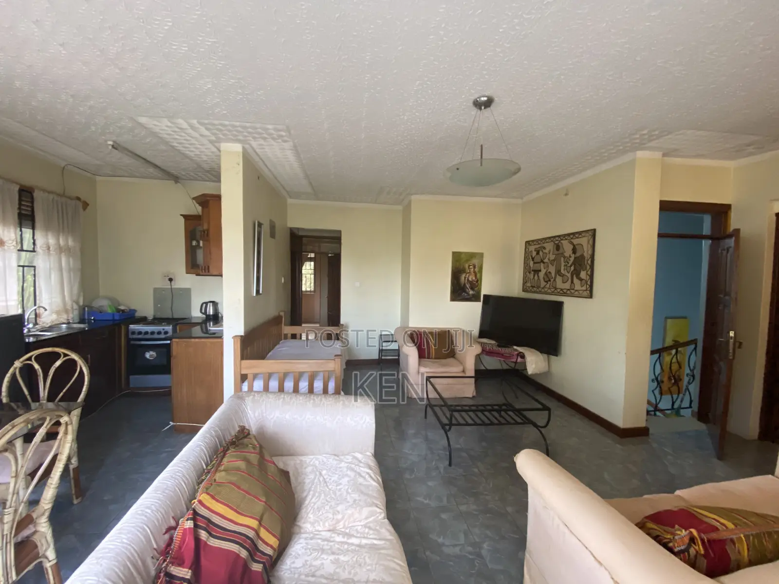 7bdrm Mansion in Central Division for sale