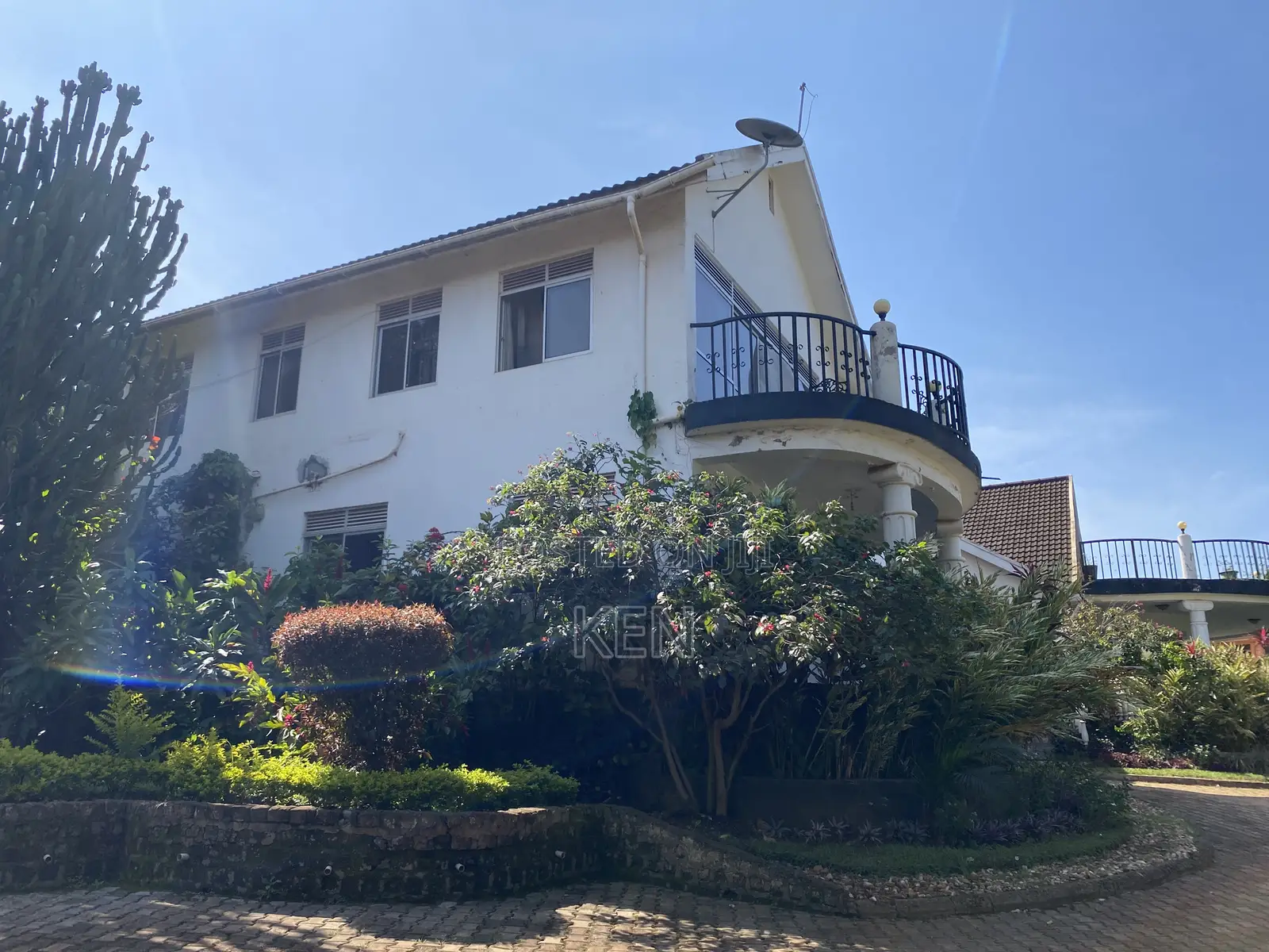 7bdrm Mansion in Central Division for sale