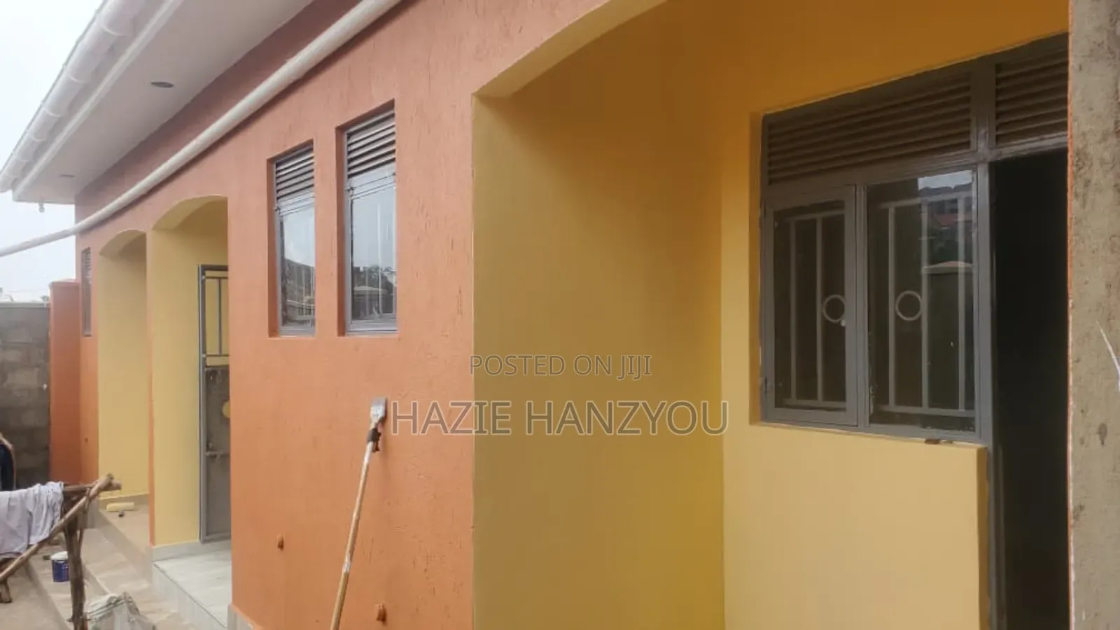 4bdrm Apartment in Wakiso / Wakiso for sale
