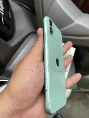 New Apple iPhone 11 64 GB Green