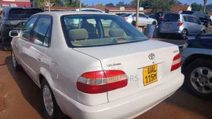 Toyota Corolla II 1999 White