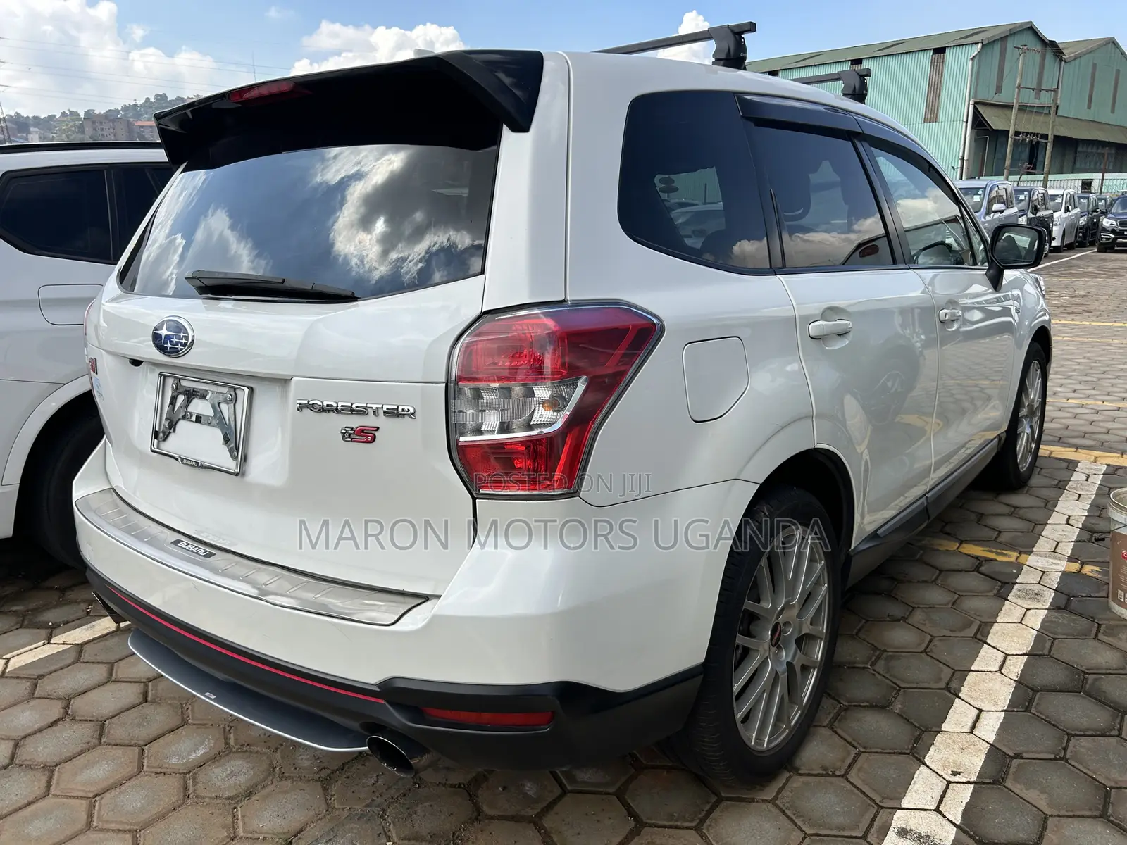 Subaru Forester 2.5i Premium PZEV 4dr SUV AWD (2.5L 4cyl CVT) 2015 White
