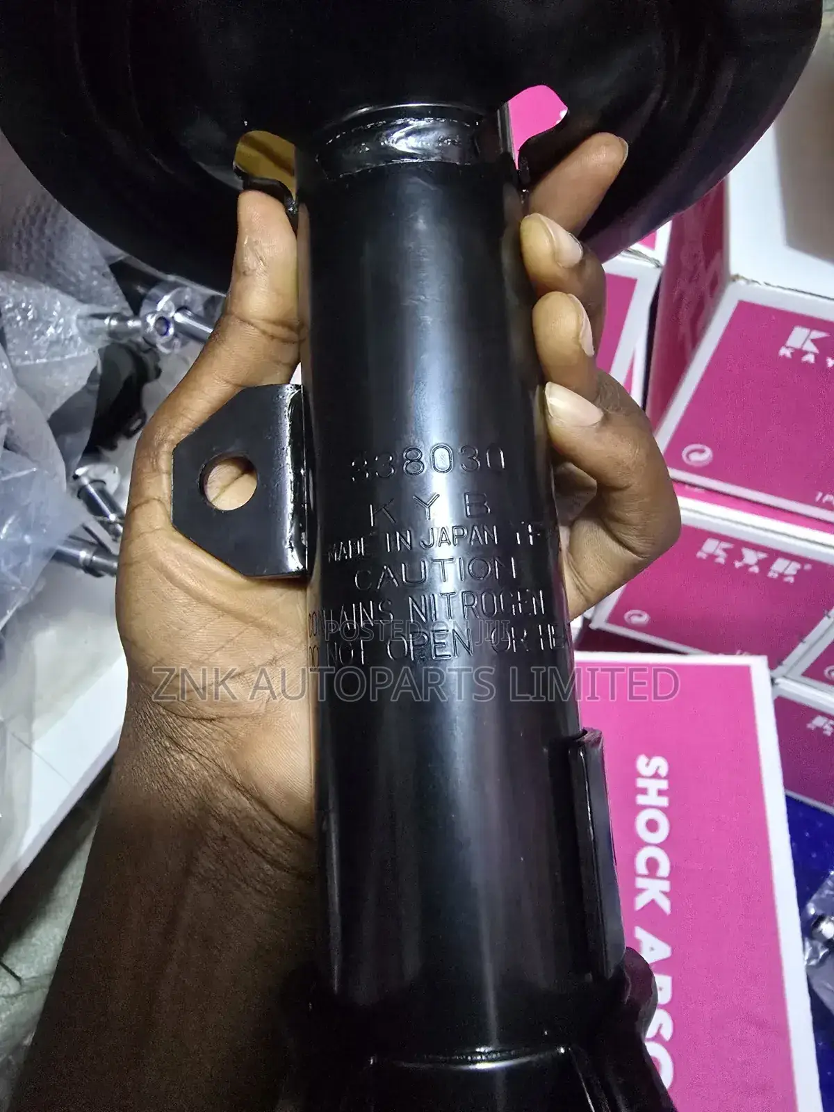 Kyb Shock Absorbers for All Cars Noah, Hilux , Subaru, Mazda Etc