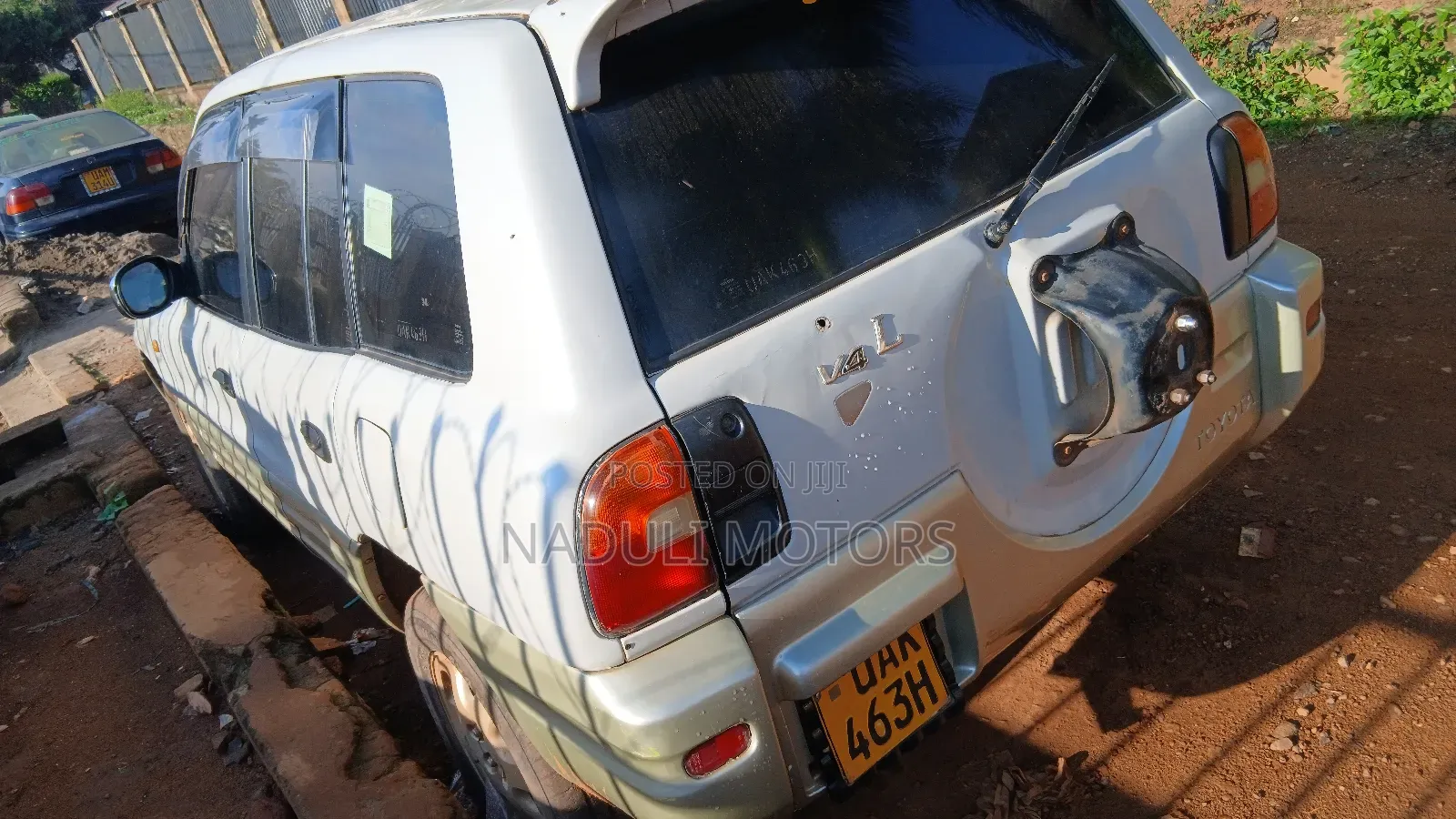 Toyota RAV4 1999 White