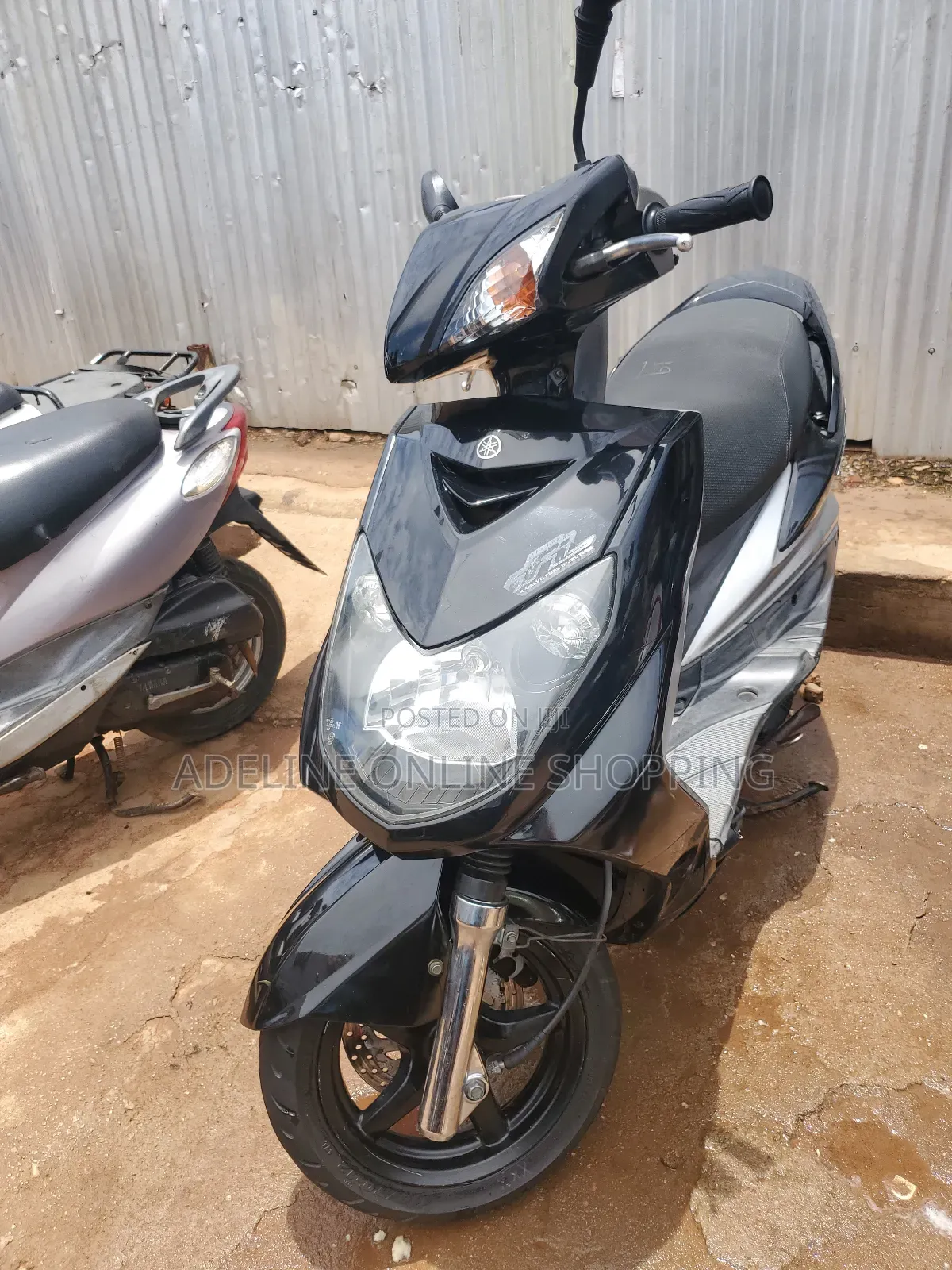 Yamaha 2015 Black