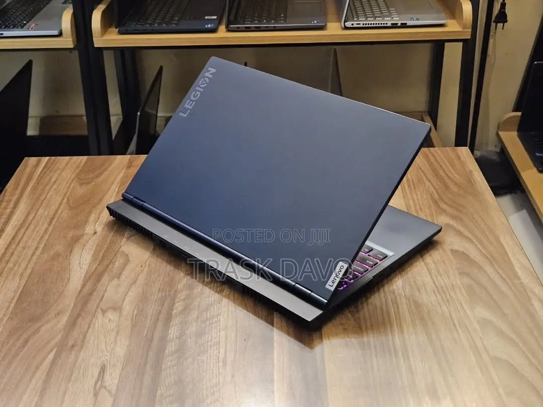 Laptop Lenovo Legion 7 16GB AMD Ryzen 7 SSHD (Hybrid) 512GB