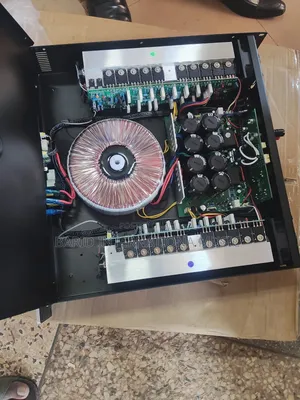 Amplifier Martin Audio 3400