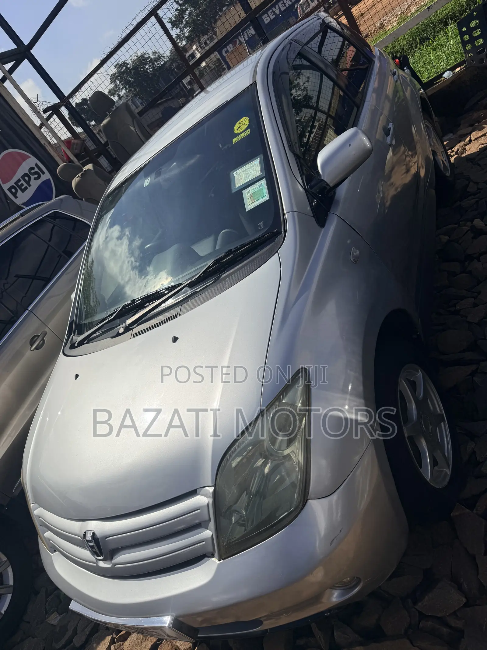 Toyota IST 2005 Silver