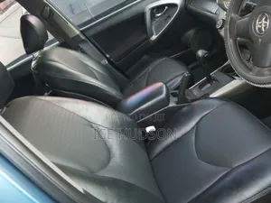 Toyota RAV4 2008 Blue