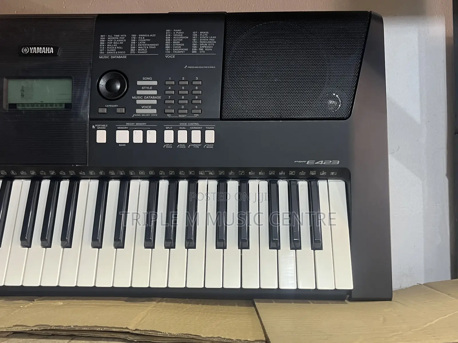 Yamaha PSR E 423 Keyboard
