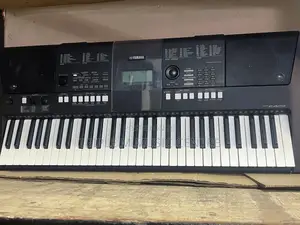 Yamaha PSR E 423 Keyboard