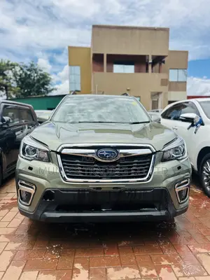 Subaru Forester Base AWD 2019 Green