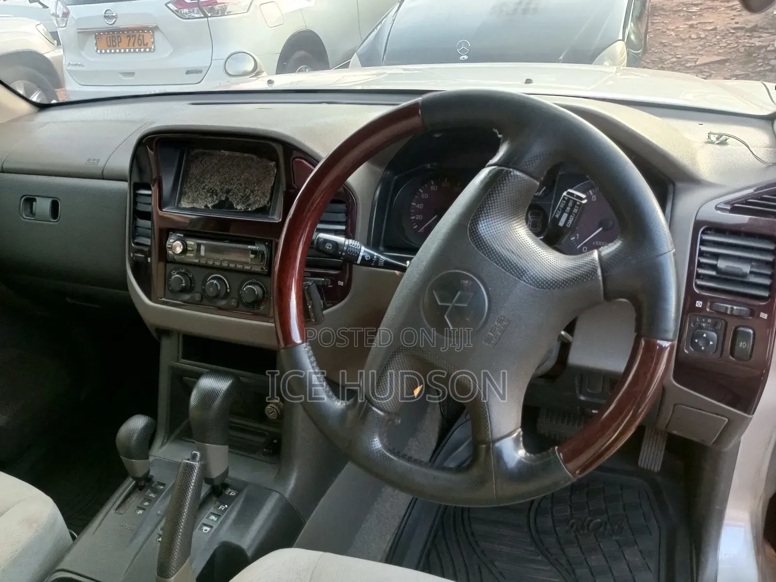 Mitsubishi Pajero 2002 Silver