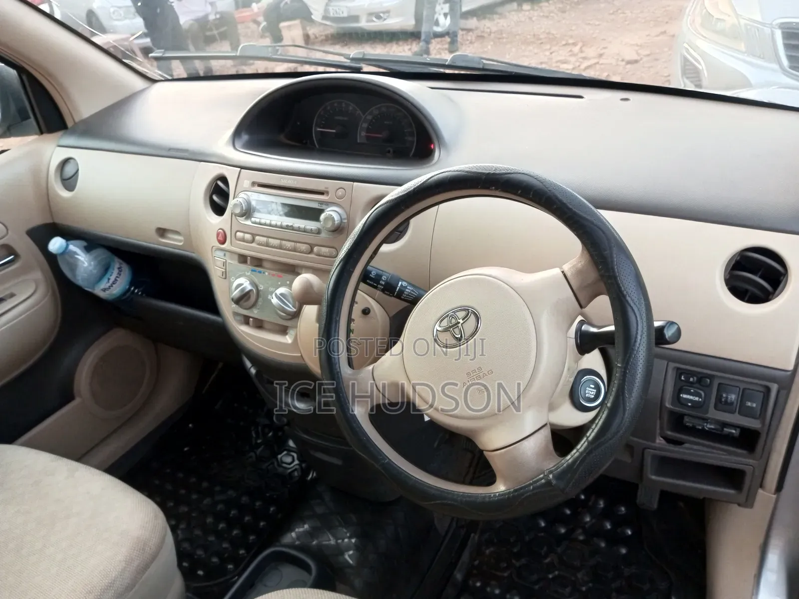 Toyota Sienta 2008 Silver