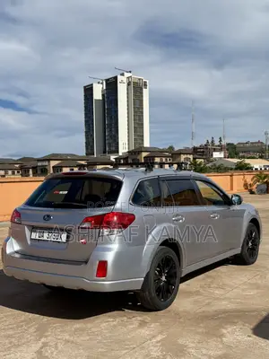 Subaru Outback 2011 Silver