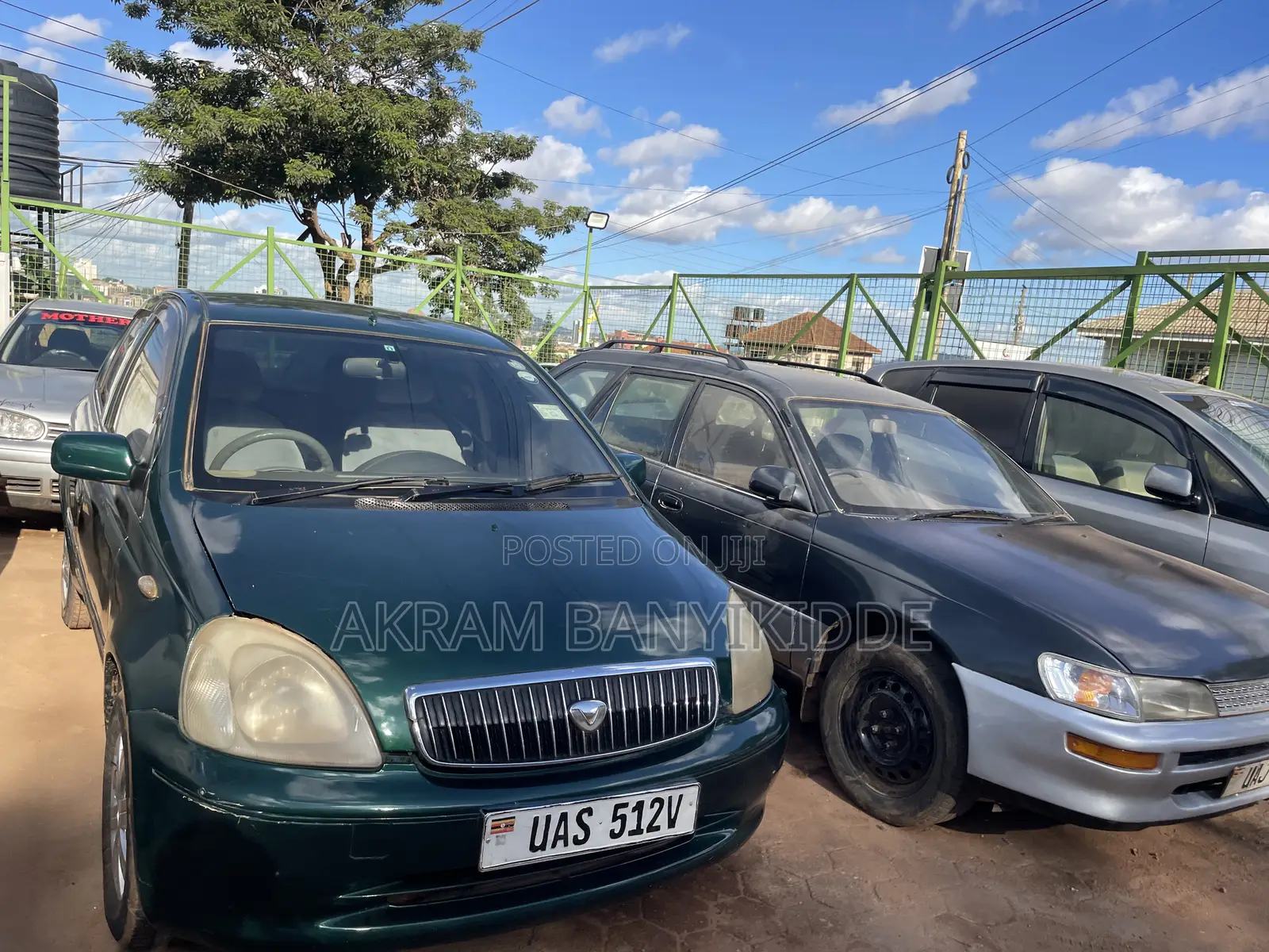 Toyota Vitz 2000 Green