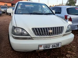 Toyota Harrier 2002 White