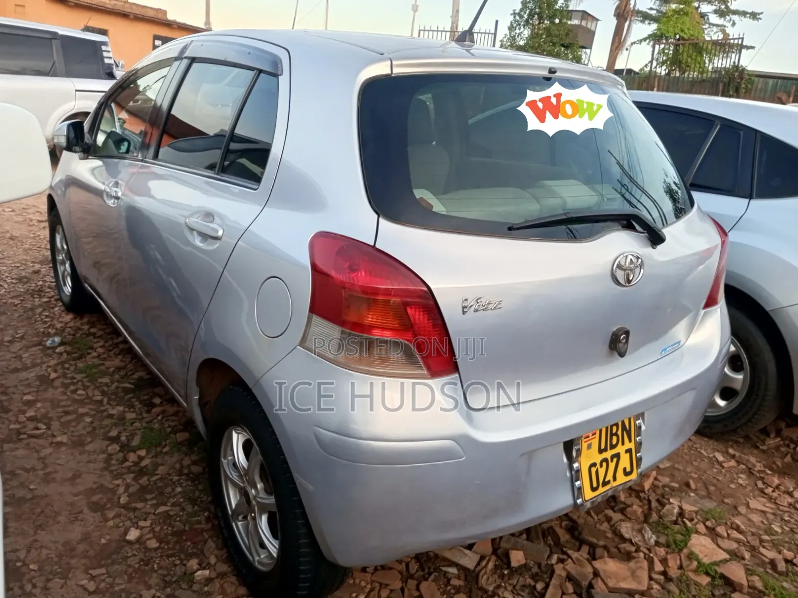 Toyota Vitz 2009 Silver