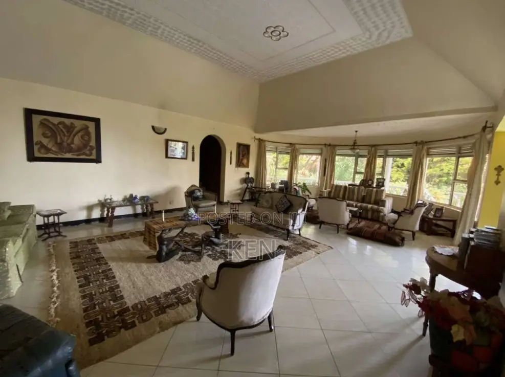 7bdrm Mansion in Central Division for sale
