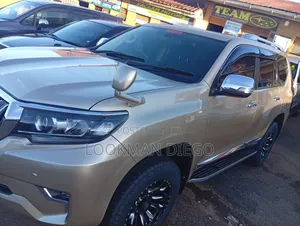 Toyota Land Cruiser Prado 3.0 TD 2010 Gold