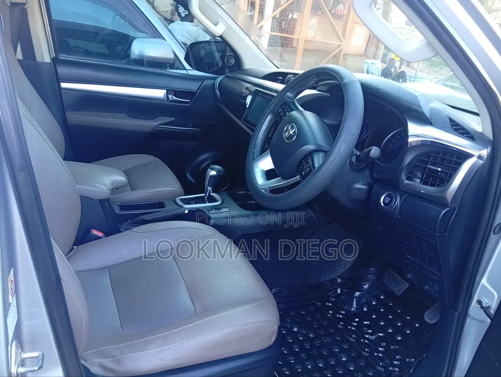 Toyota Hilux Revo Double Cab Deisel 2.8 RWD 2016 Silver