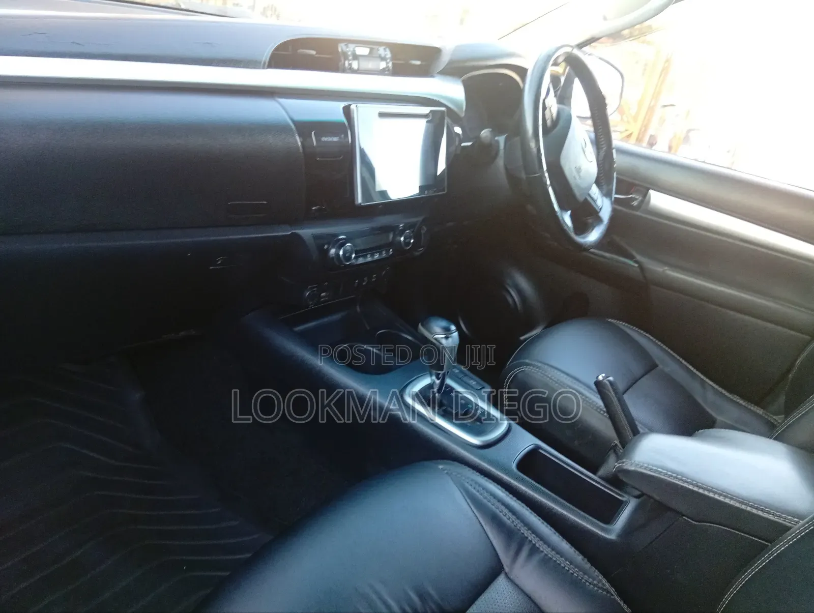 Toyota Hilux 3.0 D-4D 4x4 2014 White