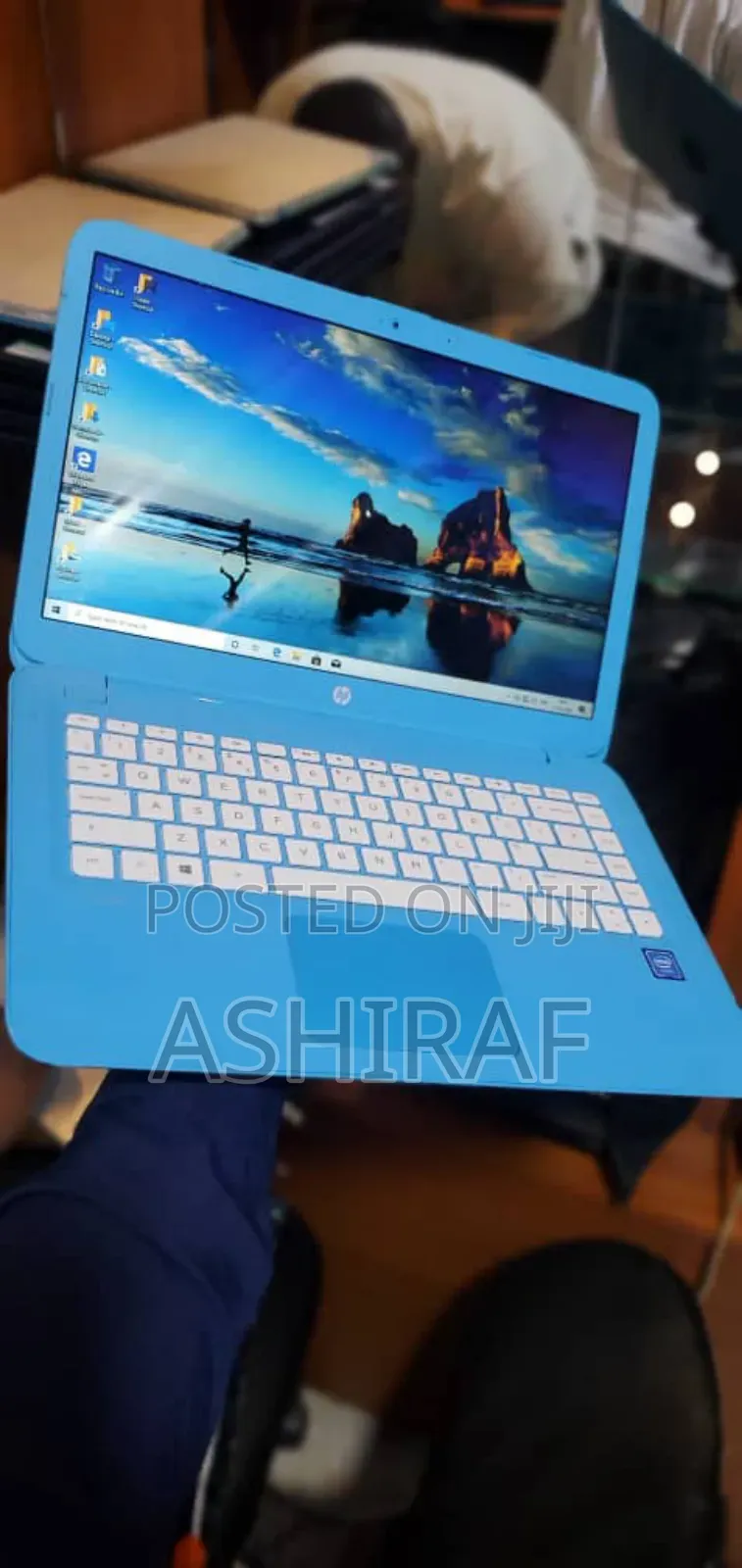 Laptop HP Stream Laptop 4GB Intel Celeron SSD 32GB