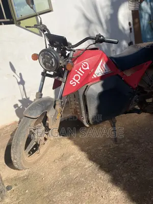 Bajaj Boxer 100 2025 Red