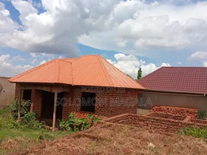 2bdrm House in Buwambo, Wakiso / Wakiso for sale