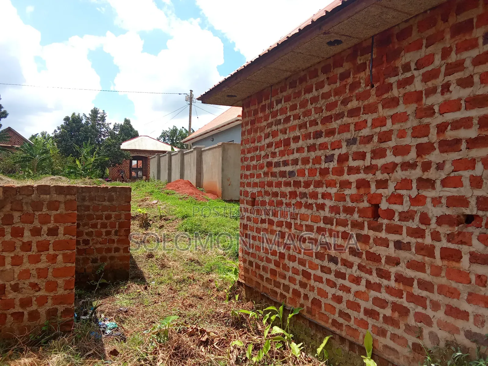 2bdrm House in Buwambo, Wakiso / Wakiso for sale