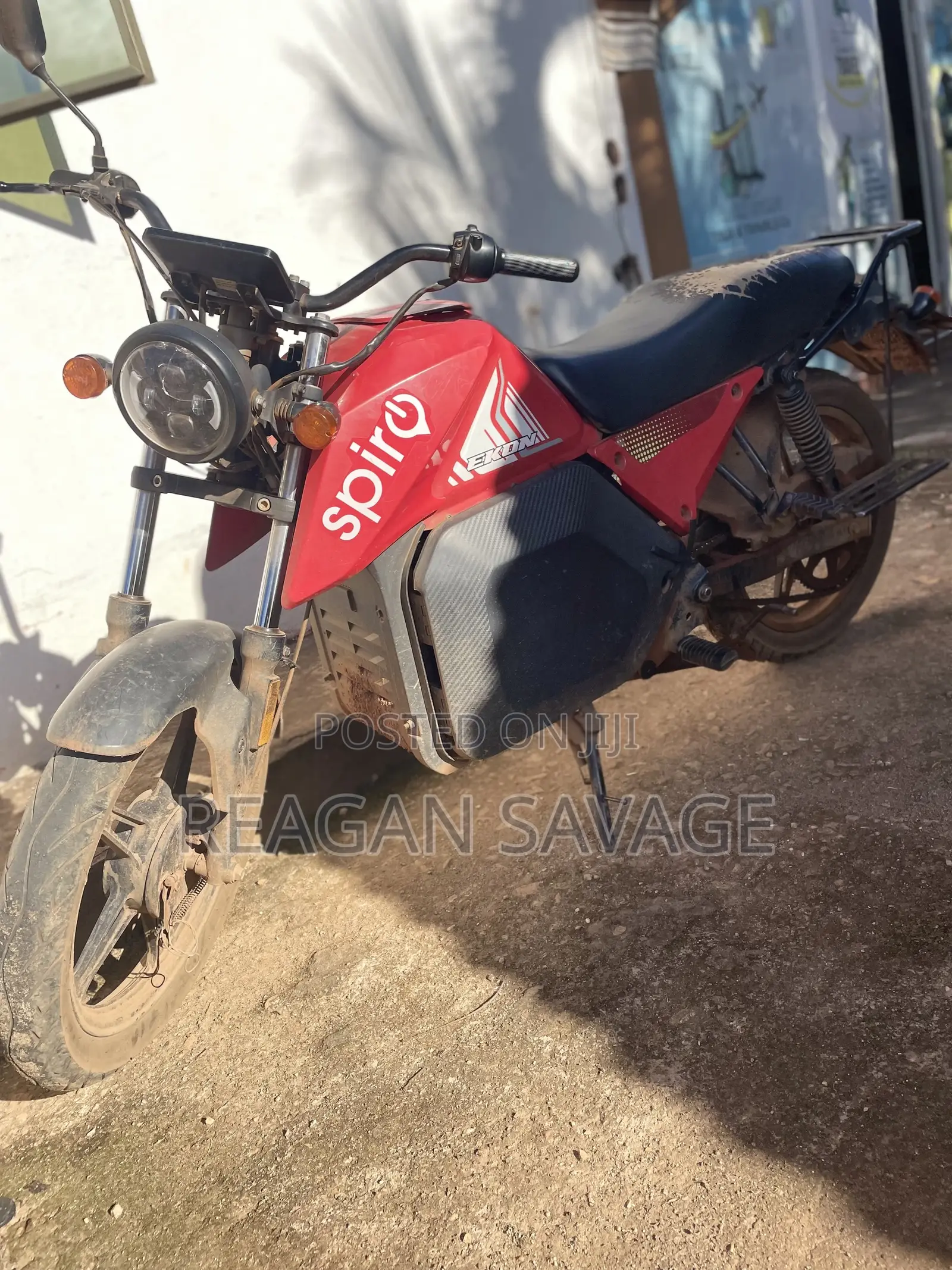 Bajaj Boxer 100 2025 Red