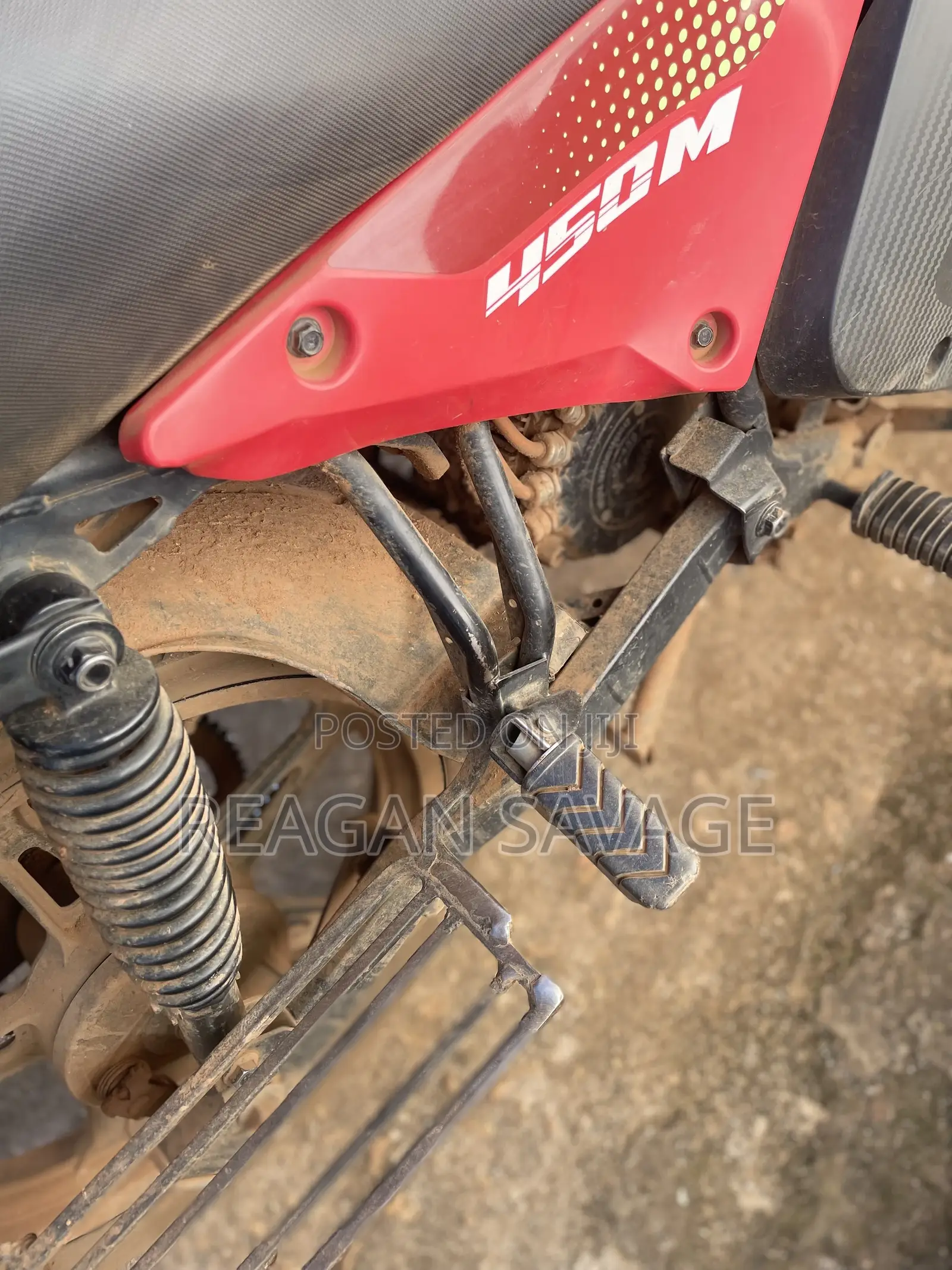 Bajaj Boxer 100 2025 Red