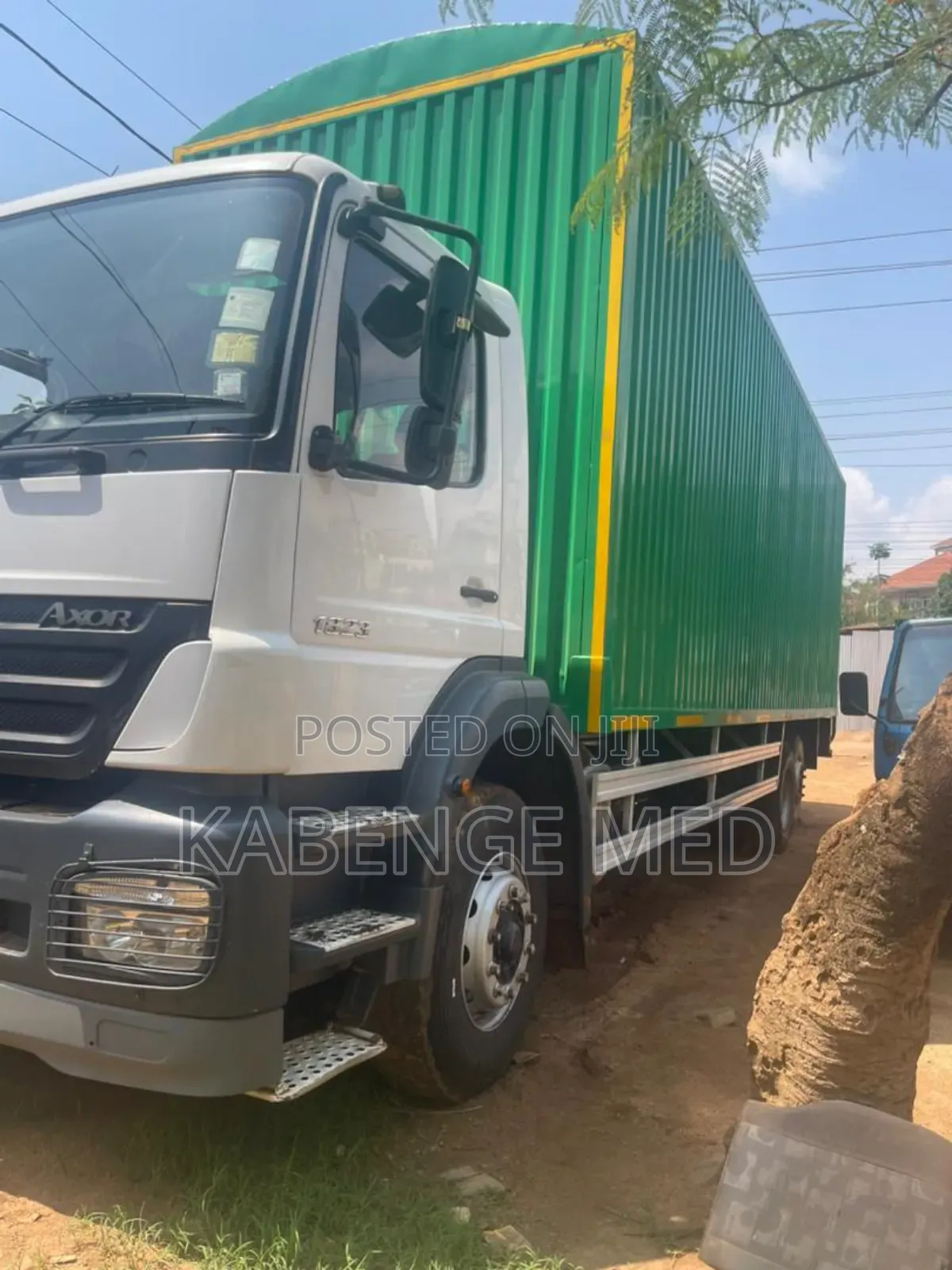 Benz Axor Cargo Truck
