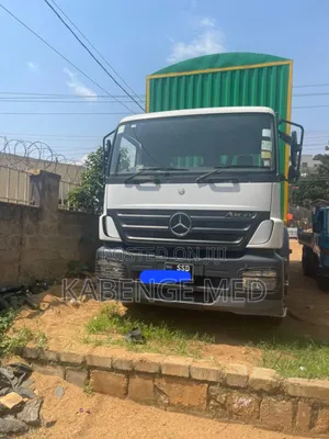 Benz Axor Cargo Truck