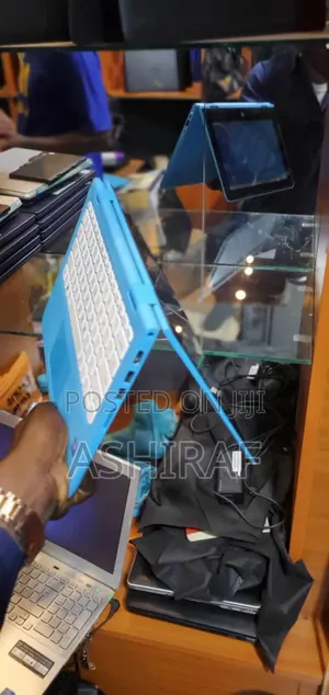 Laptop HP Stream 11-ah110hr 2GB Intel Celeron SSD 32GB